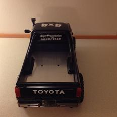 Off-Roader Axial SCX10 Toyota Hilux SOLGT