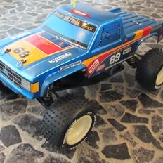 Off-Roader Kyosho Outlaw Ultima Truck