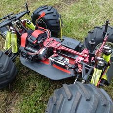 Bil Thunder Tiger EK4 S2 Brushless