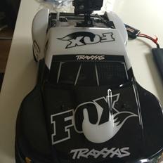 Bil Traxxas Slash 4x4 TSM Fox Edition