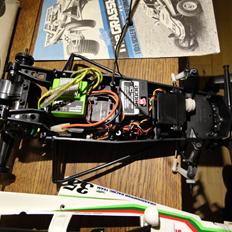 Bil Tamiya Grasshopper (58043)