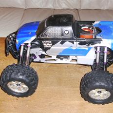 Off-Roader hpi savage X 4.6