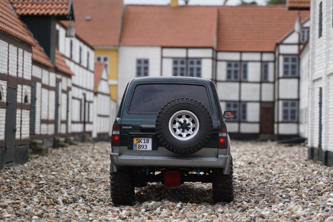 Off-Roader Axial scx10 II Toyota Land Cruiser 80 "skrottet" - før ombygning billede 20