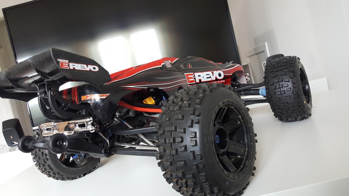 Off-Roader Traxxas E-Revo Brushless Edition  billede 10