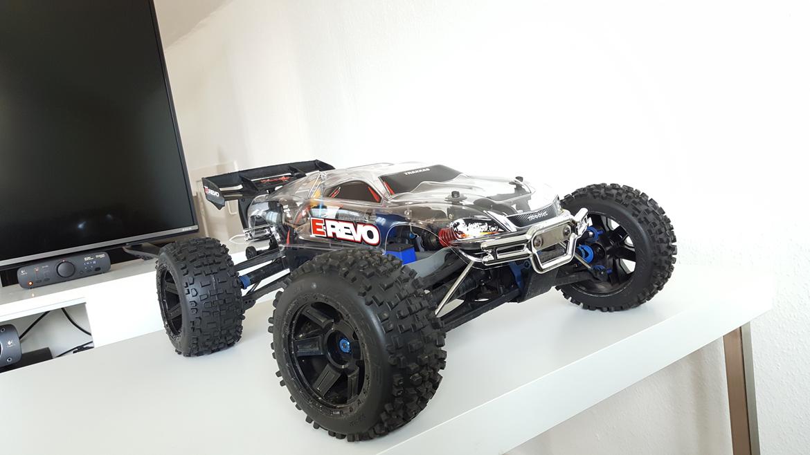 Off-Roader Traxxas E-Revo Brushless Edition  billede 2