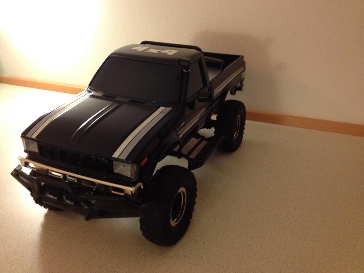 Off-Roader Axial SCX10 Toyota Hilux SOLGT billede 12