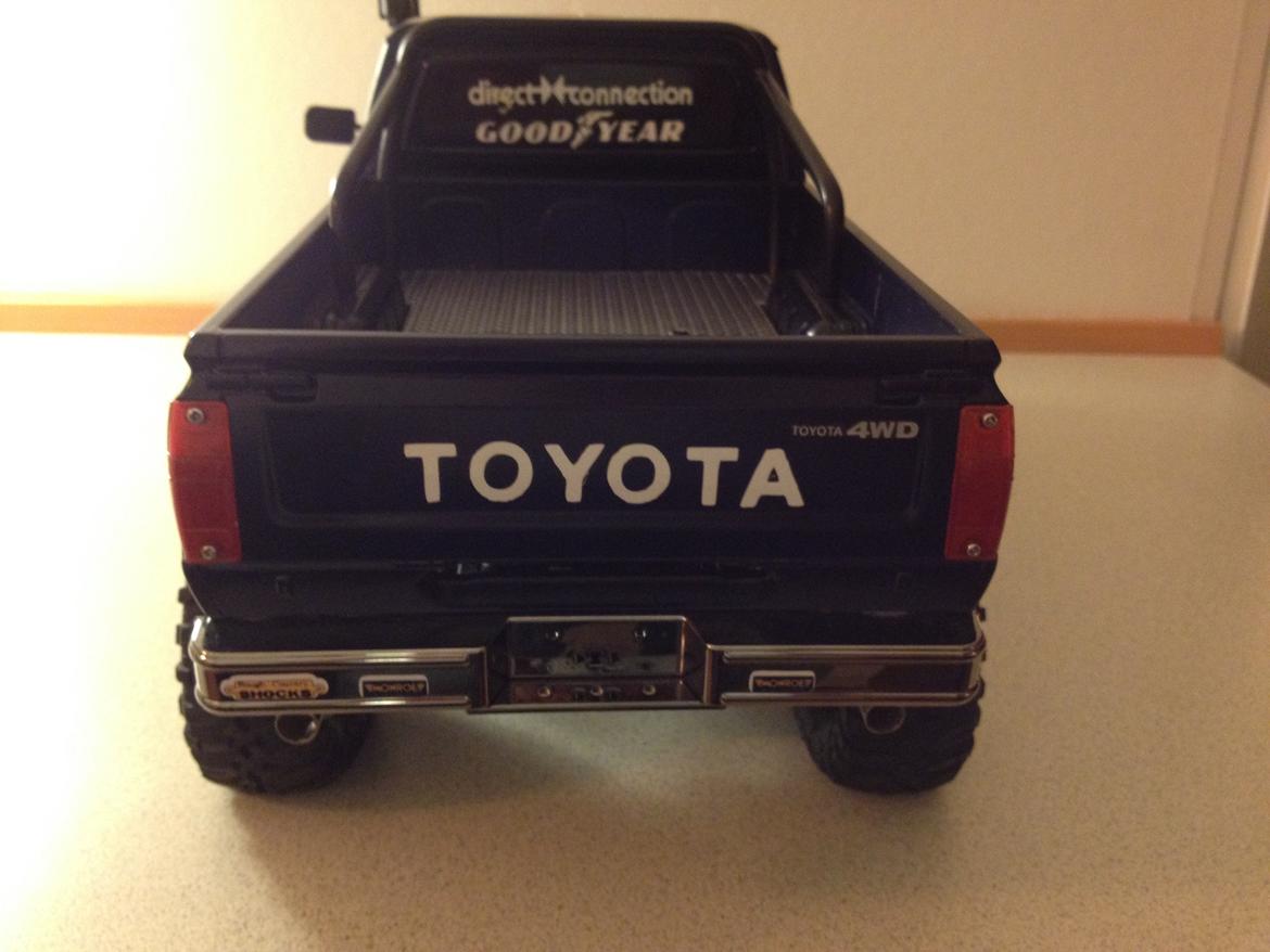 Off-Roader Axial SCX10 Toyota Hilux SOLGT billede 13