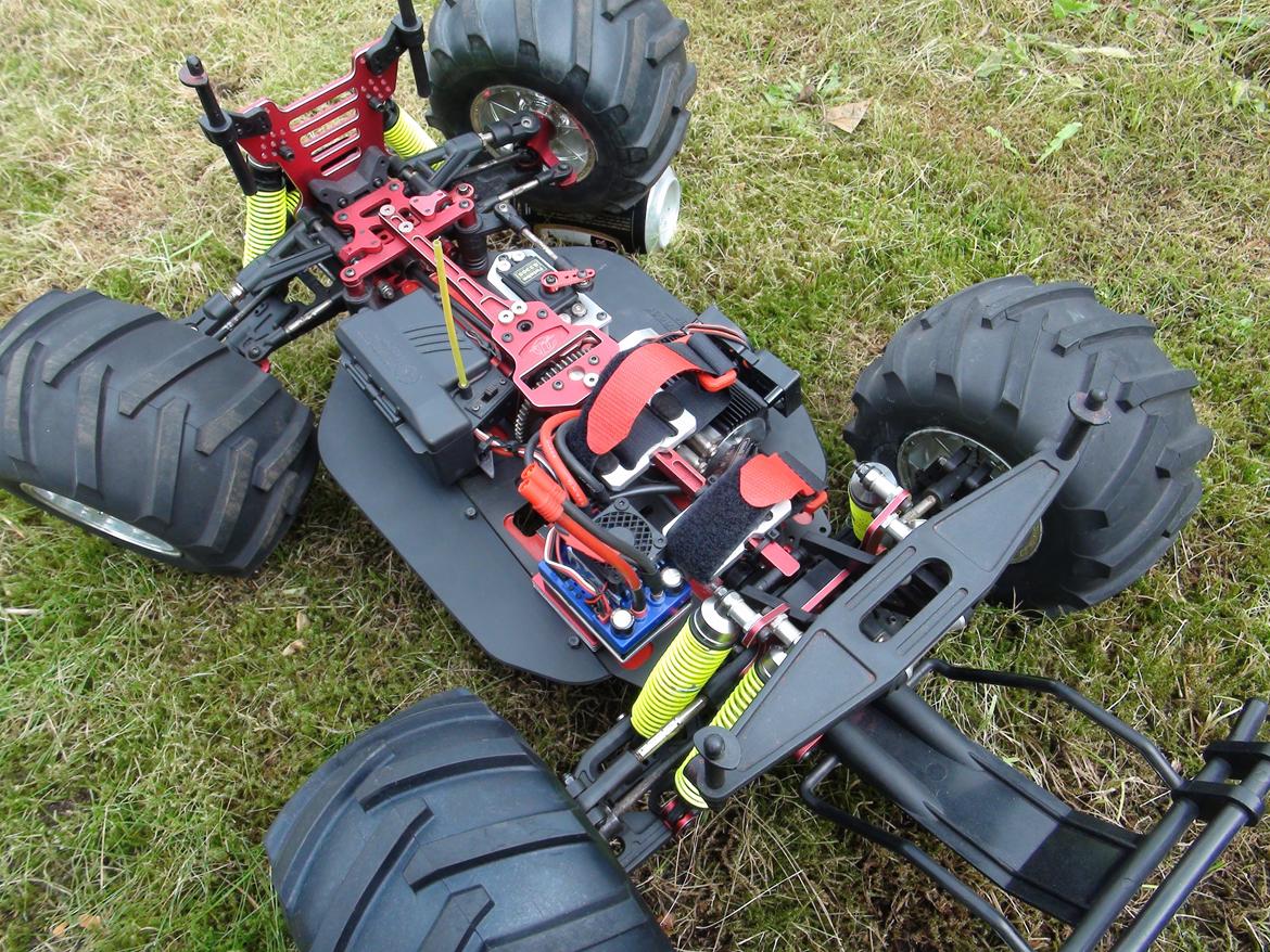 Bil Thunder Tiger EK4 S2 Brushless billede 5