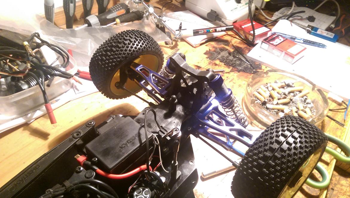 Buggy Kyosho DBX VE 2.0 billede 8