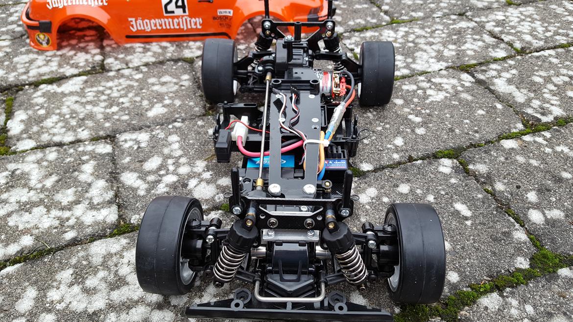 Bil Tamiya Porsche 934 TA02SW (40 års jubilæumsudgave) billede 7