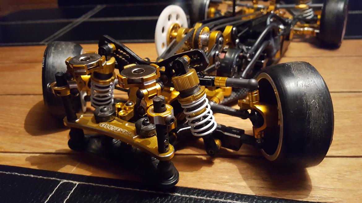 Bil tamiya ta05 vdf gold "viola" billede 1