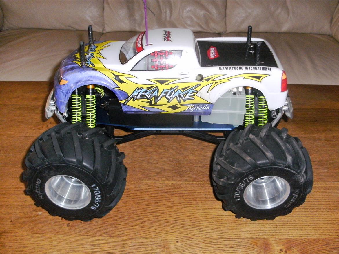 Off-Roader kyosho megaforce billede 2