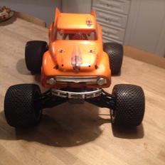 Off-Roader Steroide E-maxx.