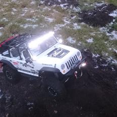 Off-Roader Axial SCX 10 Jeep Wrangler Unlimited C/R edition.