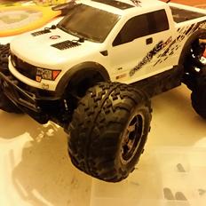 Off-Roader savage xs flux