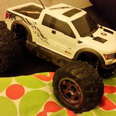 Off-Roader savage xs flux