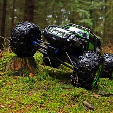 Off-Roader Traxxas Summit