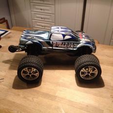 Off-Roader Knægtens traxxas E-maxx 1/10
