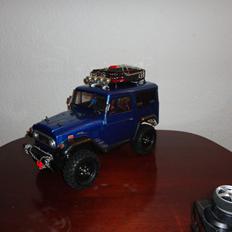 Bil Tamiya CC-01 Toyota Land Cruiser 