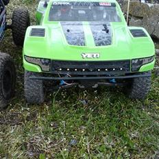 Off-Roader Axial Yeti, Score