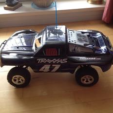 Off-Roader Traxxas slayer 4wd nitro