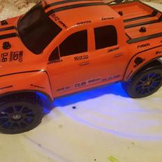 Bil Traxxas Slash 4x4 TSM Yakuza boss 220a 6S