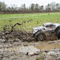 Off-Roader Traxxas E-Maxx