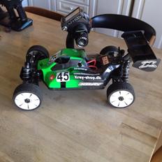 Buggy Xray xb9 konventeret til el