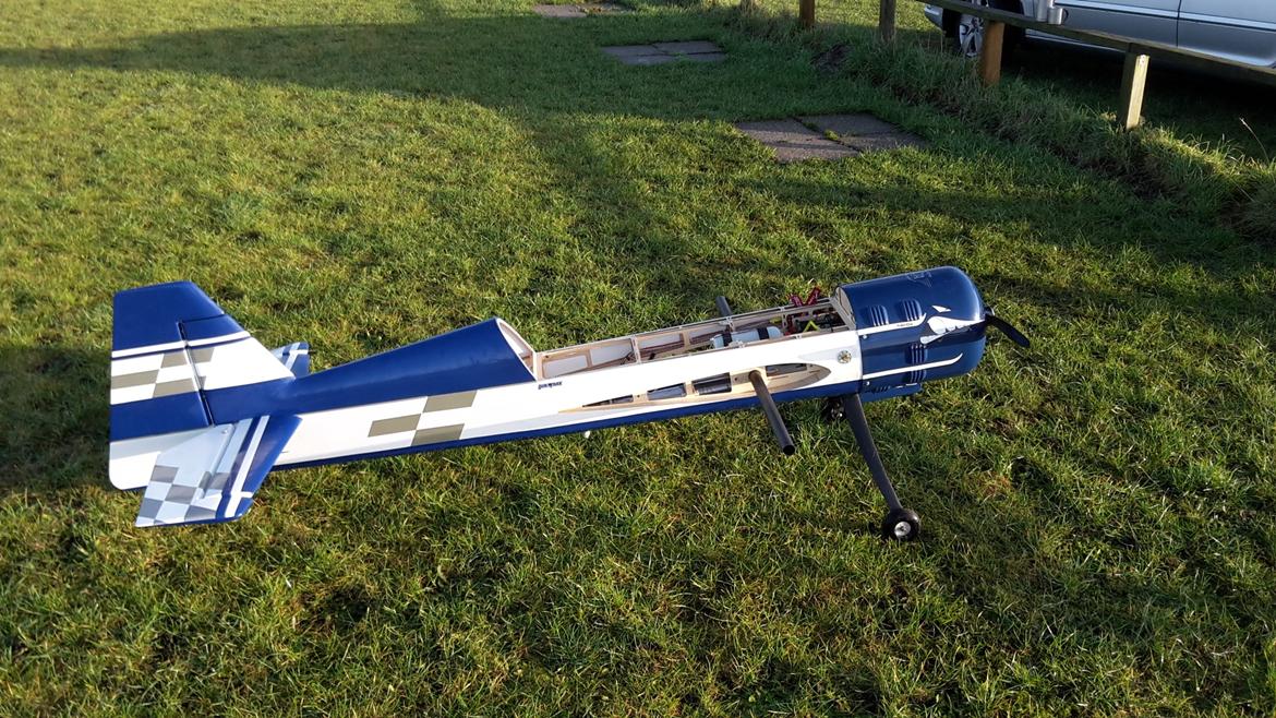 Fly Sukhoi SU 26  2,27m (solgt) billede 20