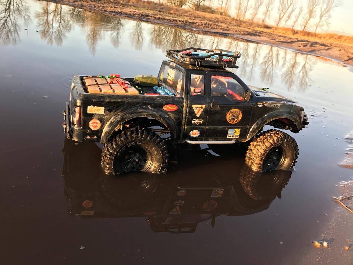 Bil Axial SCX 10 I billede 2