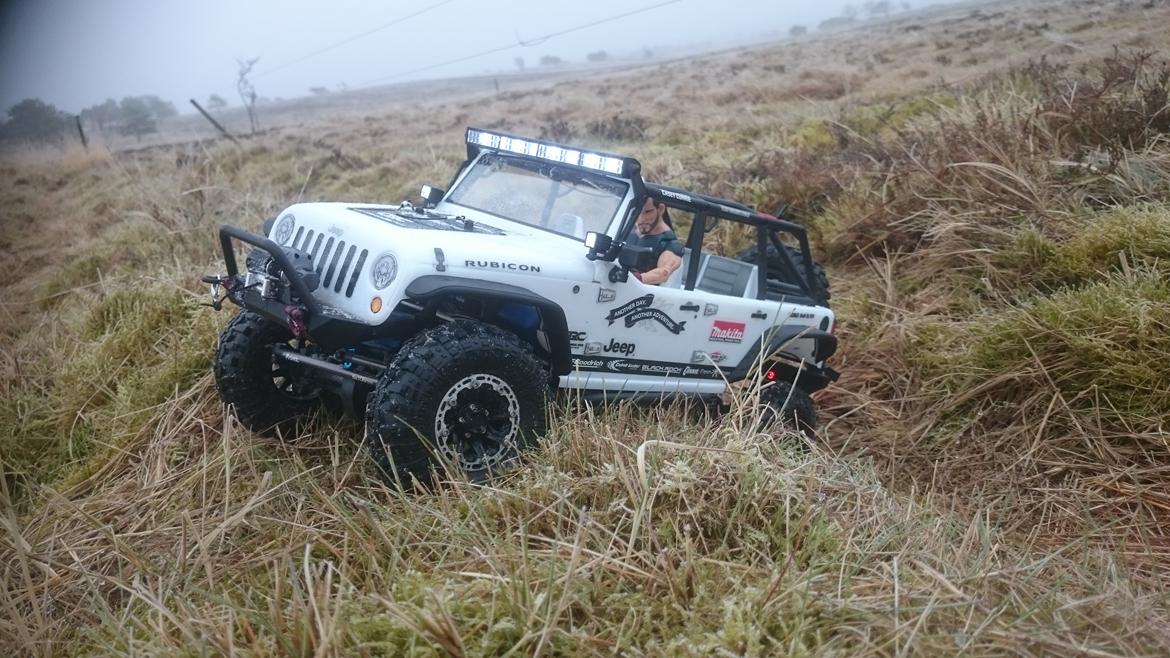 Off-Roader Axial SCX 10 Jeep Wrangler Unlimited C/R edition. billede 1