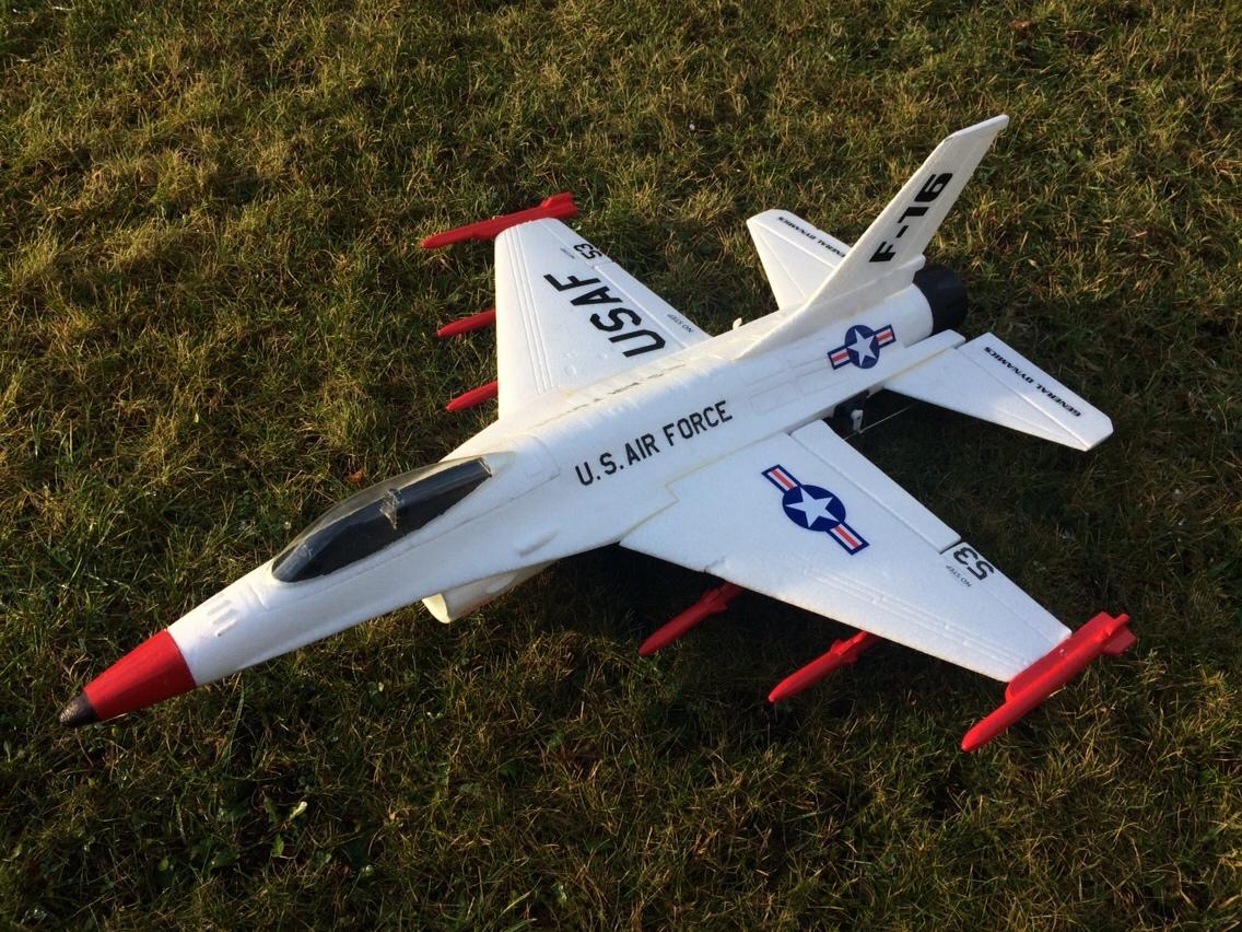 Fly Mini F-16 50 mm EDF fan - Klar til "kamp" billede 1