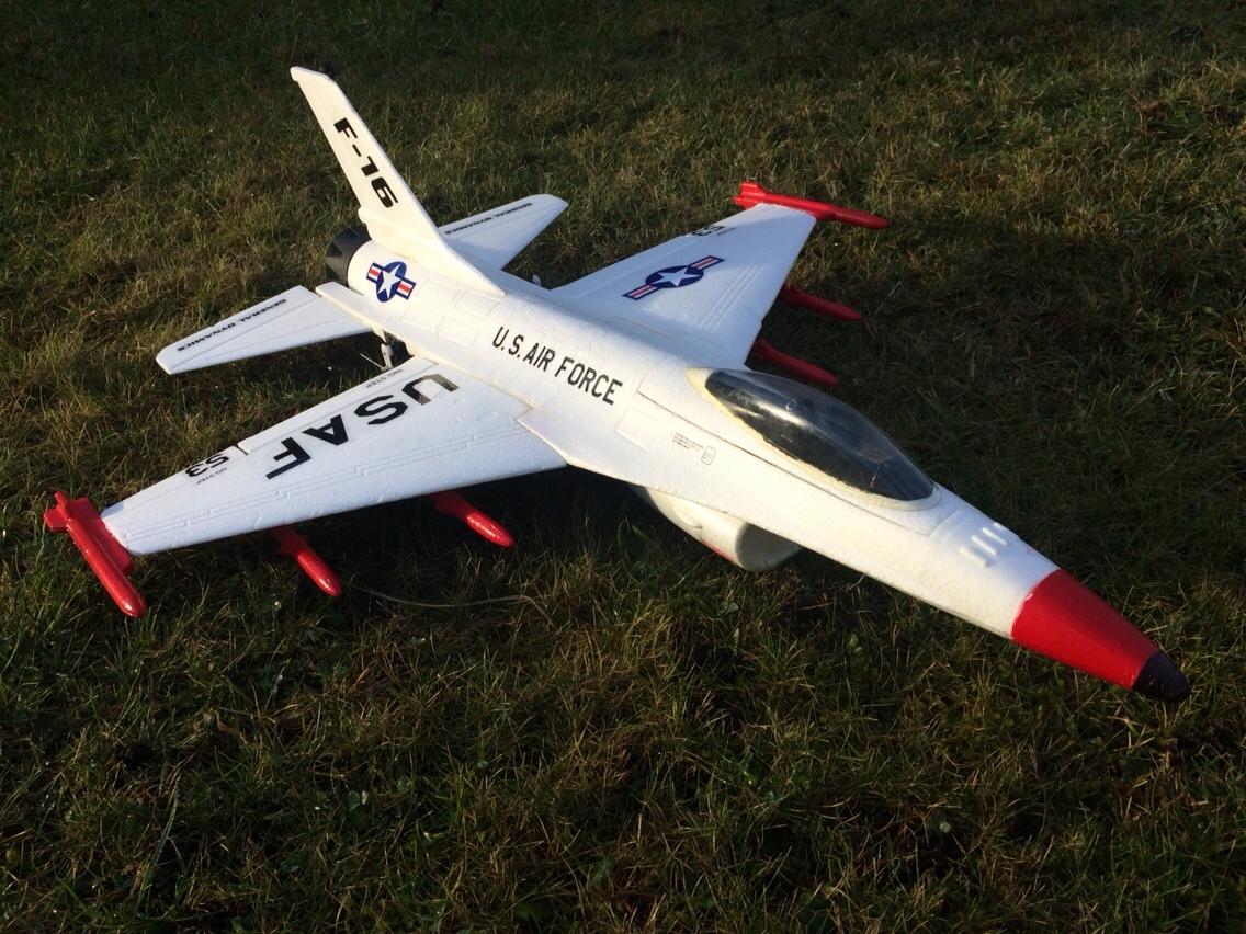 Fly Mini F-16 50 mm EDF fan - Første gang ude efter den lille "make over" billede 2