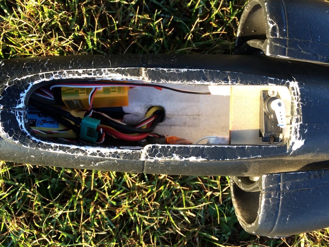 Fly U2 EDF Spyplane R.I.P billede 14