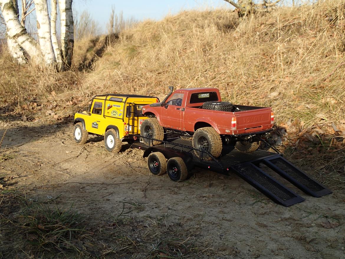 Off-Roader Axial SCX10 Hilux RC4WD Mania. billede 3