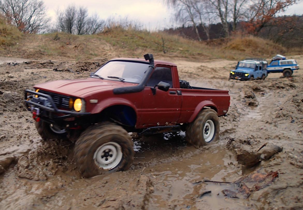 Off-Roader Axial SCX10 Hilux RC4WD Mania. billede 5