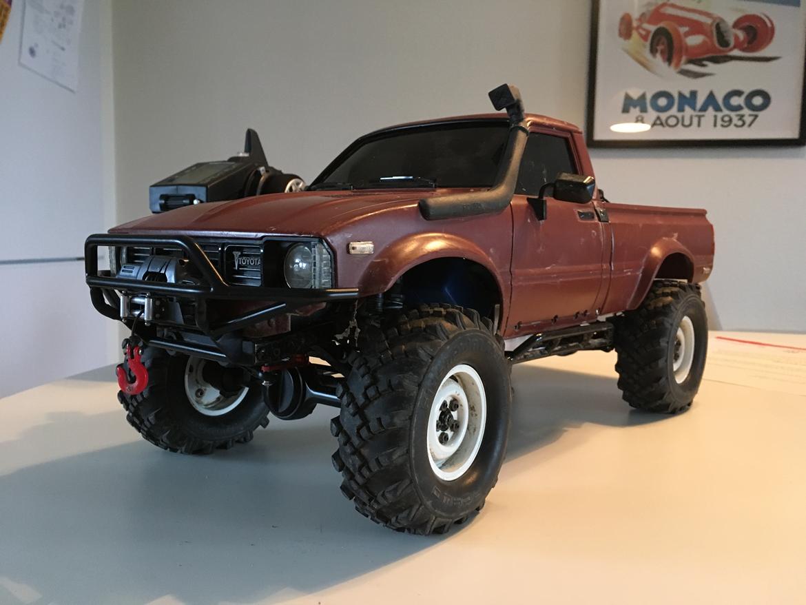 Off-Roader Axial SCX10 Hilux RC4WD Mania. billede 15