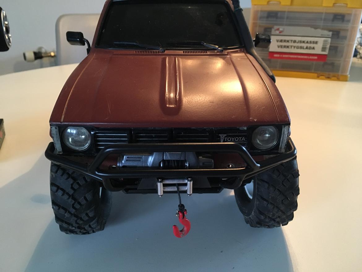 Off-Roader Axial SCX10 Hilux RC4WD Mania. billede 16