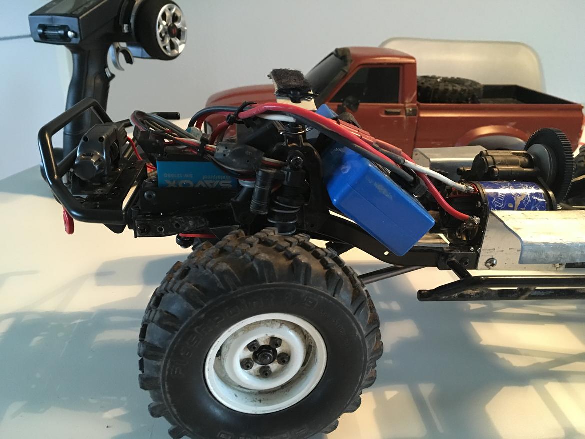 Off-Roader Axial SCX10 Hilux RC4WD Mania. billede 19