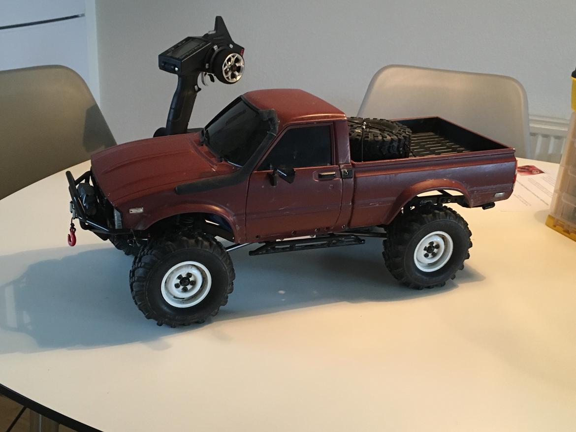 Off-Roader Axial SCX10 Hilux RC4WD Mania. billede 21