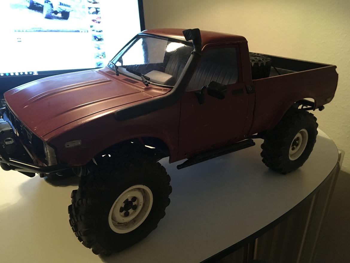 Off-Roader Axial SCX10 Hilux RC4WD Mania. billede 23