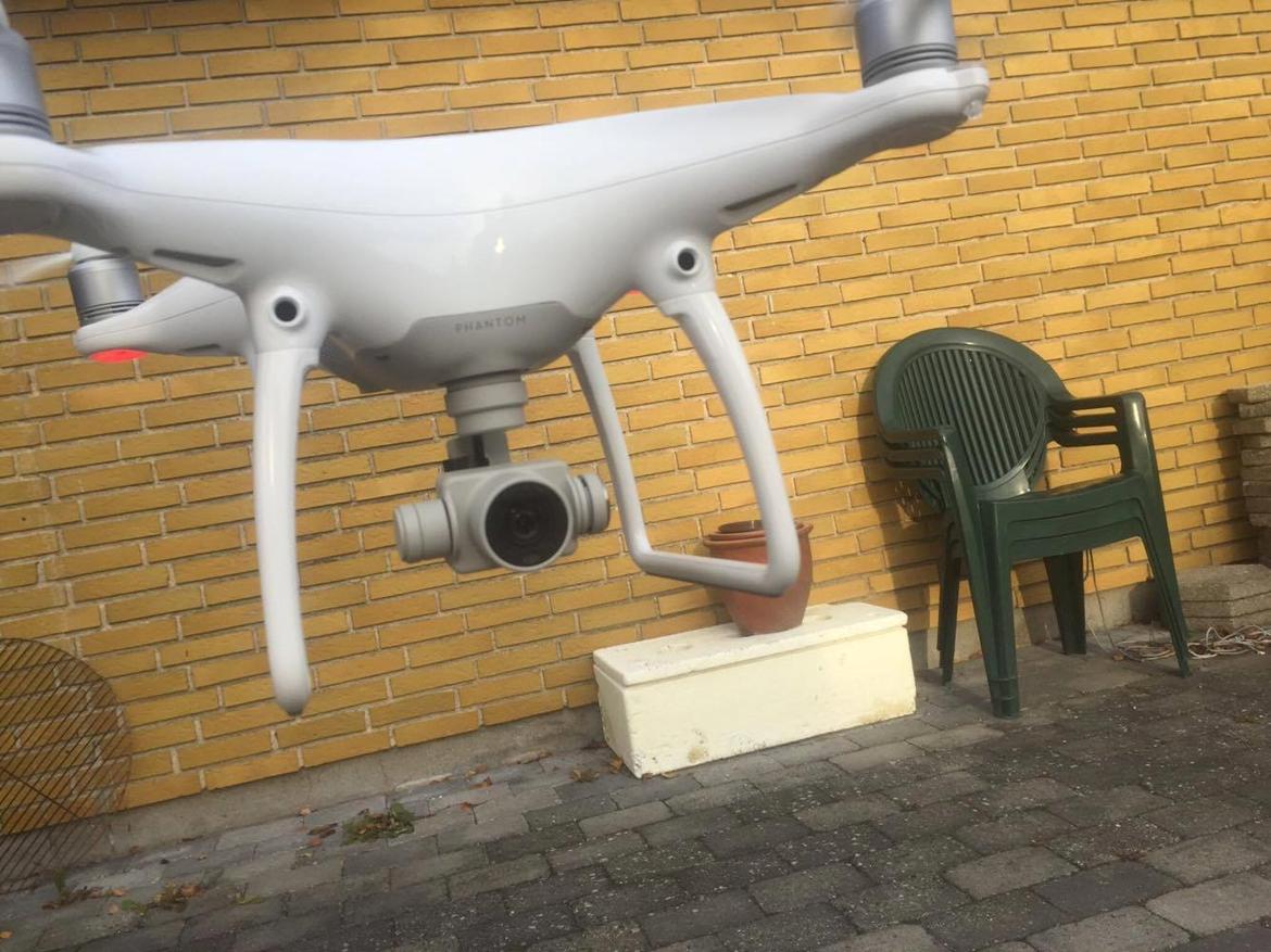 Multirotor DJI Phantom 4 billede 1