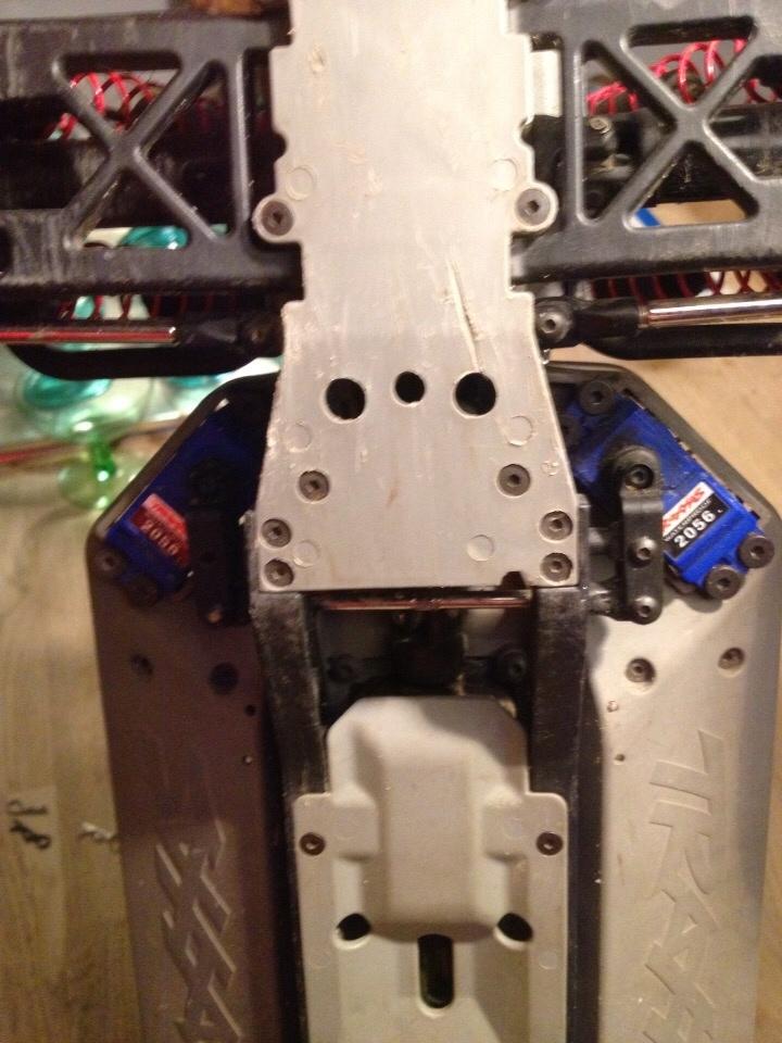 Off-Roader Knægtens traxxas E-maxx 1/10 billede 10