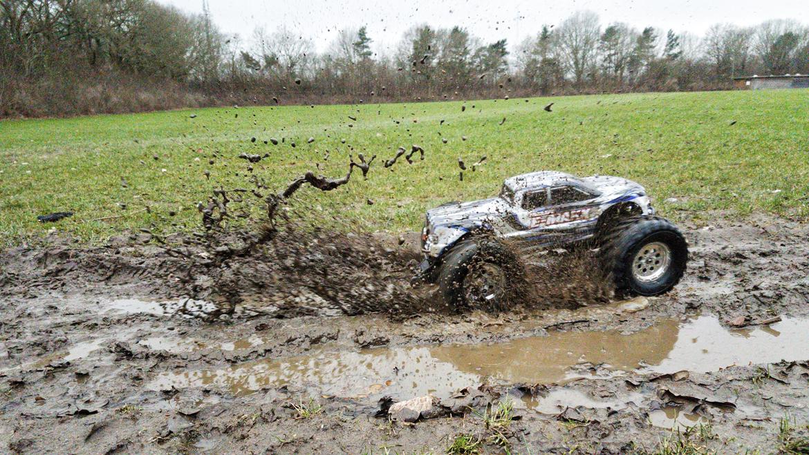 Off-Roader Traxxas E-Maxx - Brushless + 4WD + Mudder = :D billede 3