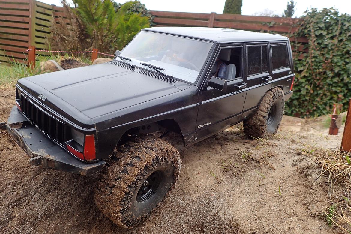 Off-Roader RC4WD Trail Finder 2 LWB Cherokee XJ Hardbody billede 4