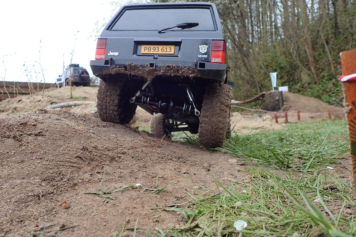 Off-Roader RC4WD Trail Finder 2 LWB Cherokee XJ Hardbody billede 7