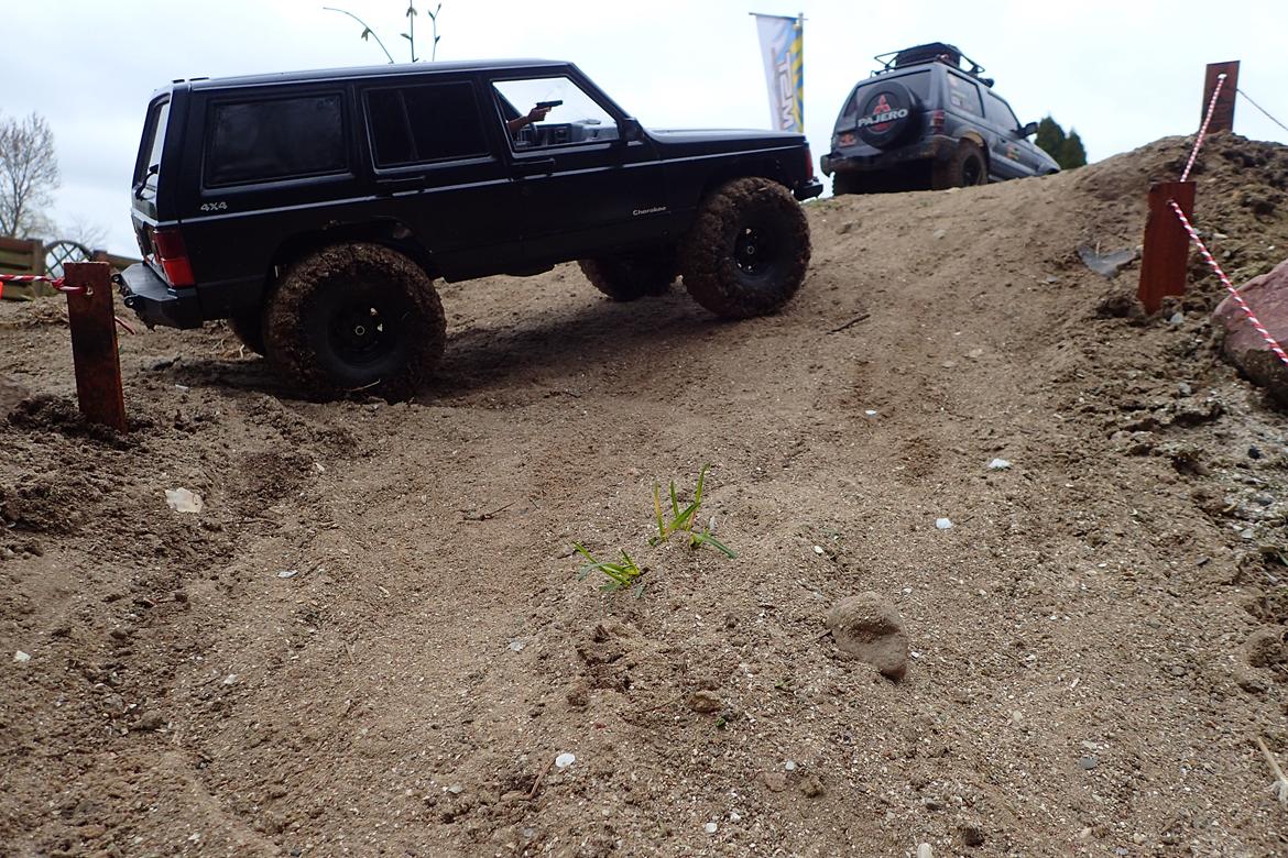 Off-Roader RC4WD Trail Finder 2 LWB Cherokee XJ Hardbody billede 9