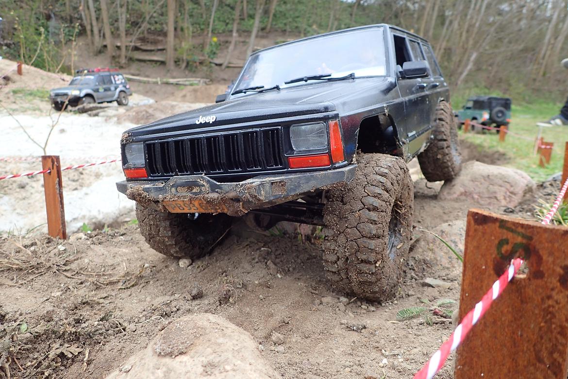 Off-Roader RC4WD Trail Finder 2 LWB Cherokee XJ Hardbody billede 10