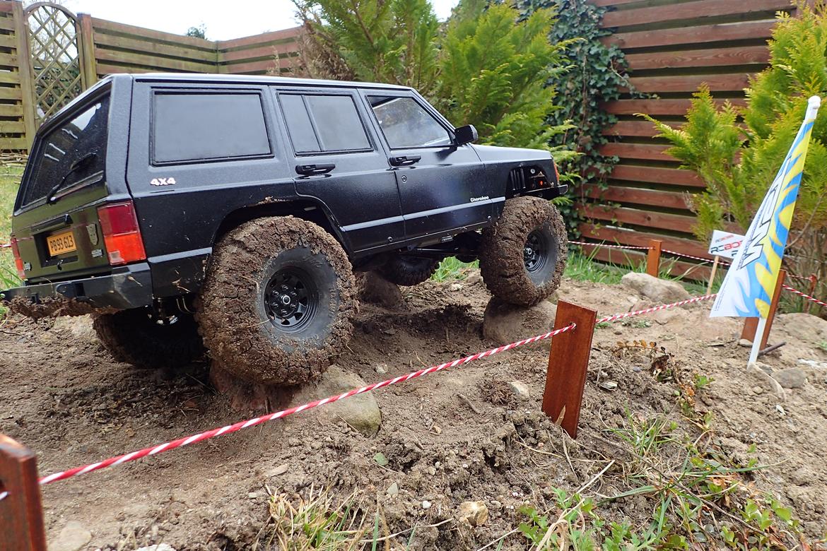 Off-Roader RC4WD Trail Finder 2 LWB Cherokee XJ Hardbody billede 12