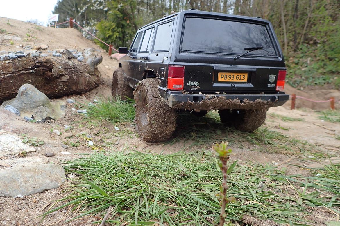 Off-Roader RC4WD Trail Finder 2 LWB Cherokee XJ Hardbody billede 15